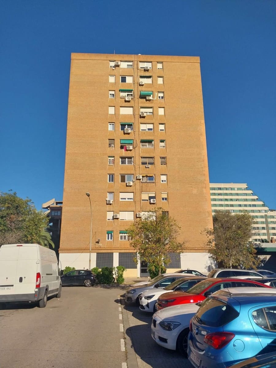 3 sovrum Lägenhet till salu i Valencia stad - 270 000 € (Ref: 9415435)