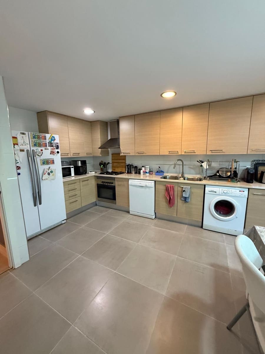 6 soveværelse Villa til salg i Moncada - € 450.000 (Ref: 9419001)