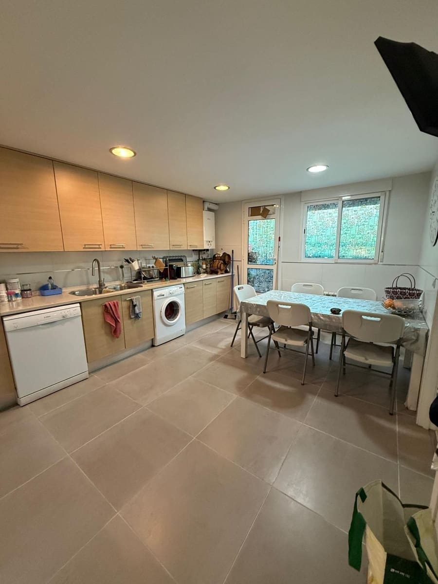 6 soveværelse Villa til salg i Moncada - € 450.000 (Ref: 9419001)