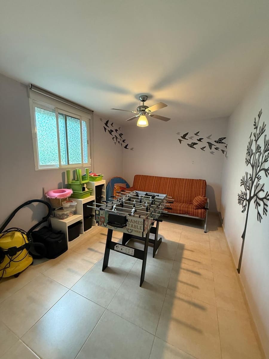 6 soveværelse Villa til salg i Moncada - € 450.000 (Ref: 9419001)