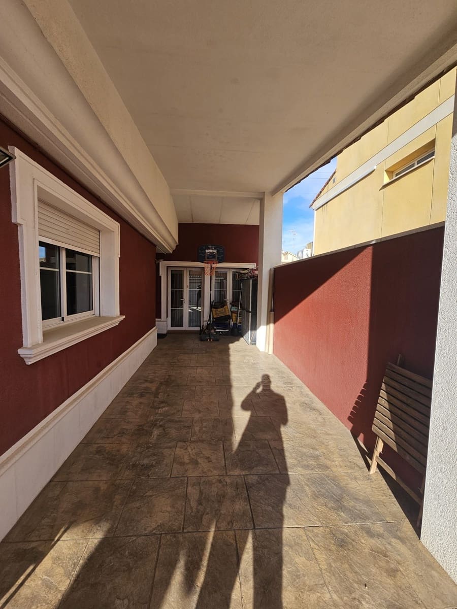 6 soveværelse Villa til salg i Moncada - € 450.000 (Ref: 9419001)