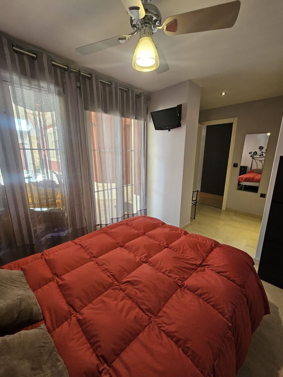 6 soveværelse Villa til salg i Moncada - € 450.000 (Ref: 9419001)