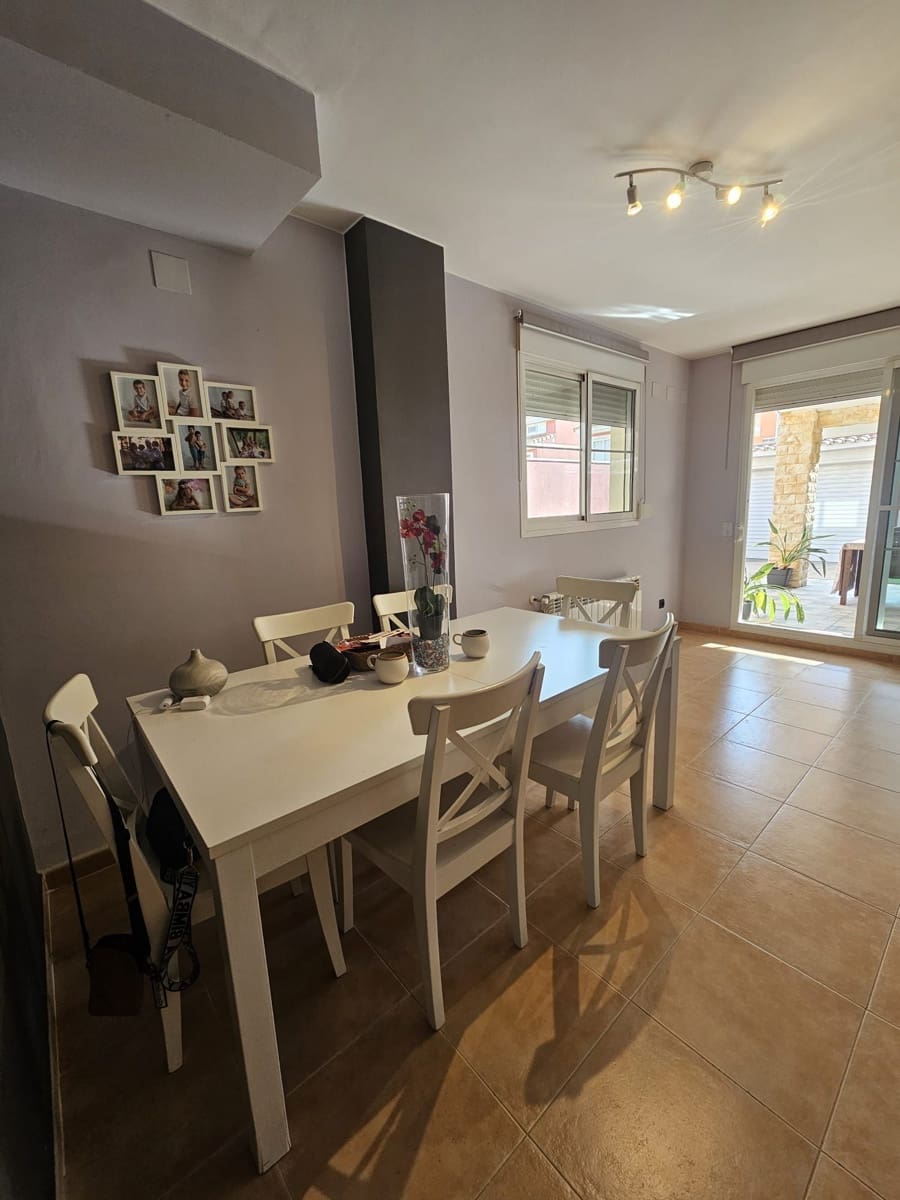 6 soveværelse Villa til salg i Moncada - € 450.000 (Ref: 9419001)