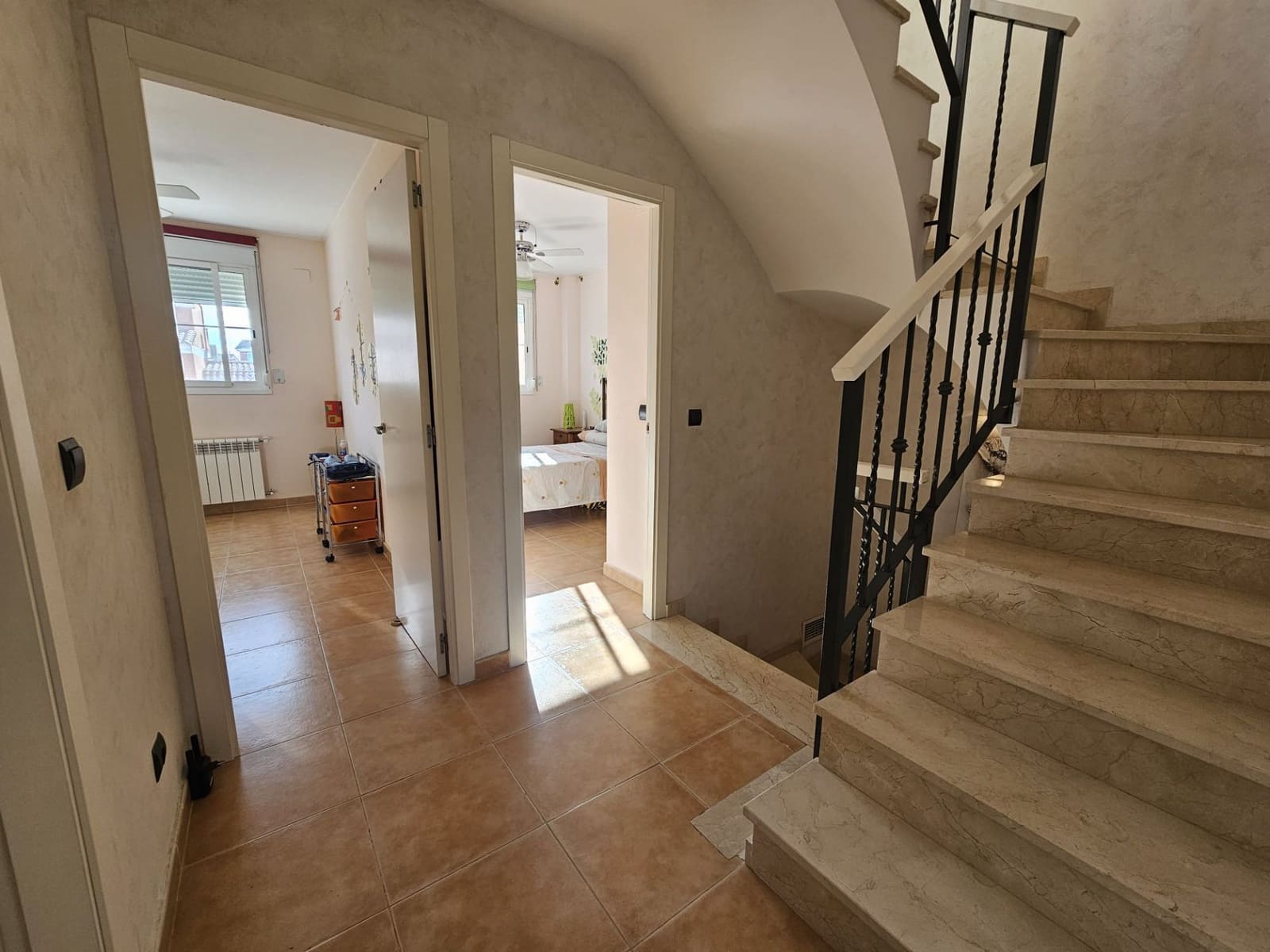 6 soveværelse Villa til salg i Moncada - € 450.000 (Ref: 9419001)