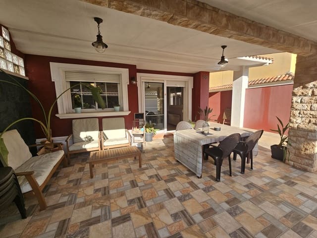 6 slaapkamer Villa te koop in Moncada - € 450.000 (Ref: 9419001)