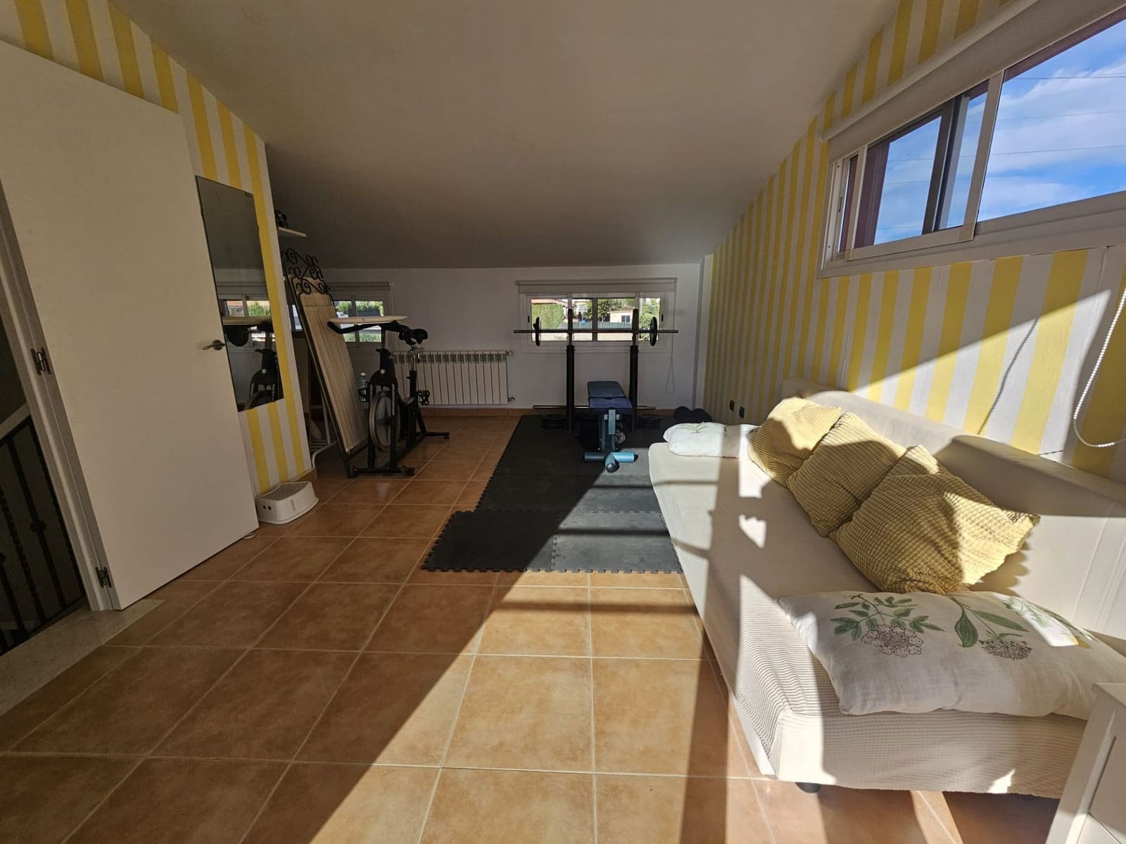 6 soveværelse Villa til salg i Moncada - € 450.000 (Ref: 9419001)