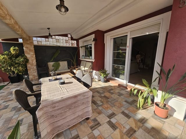 6 slaapkamer Villa te koop in Moncada - € 450.000 (Ref: 9419001)