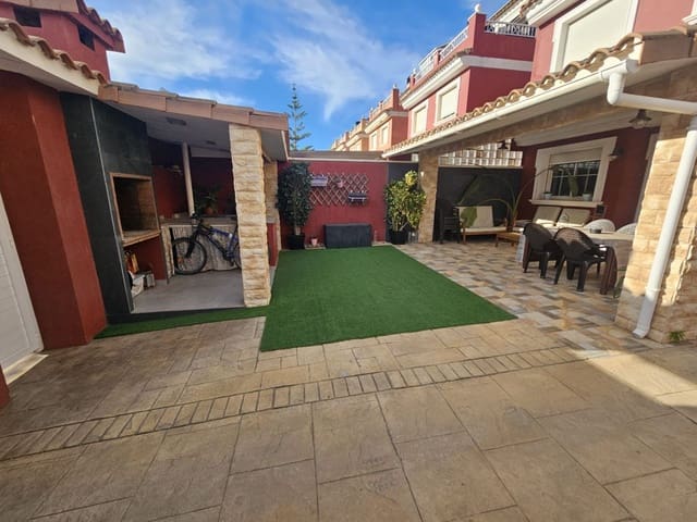 6 slaapkamer Villa te koop in Moncada - € 450.000 (Ref: 9419001)