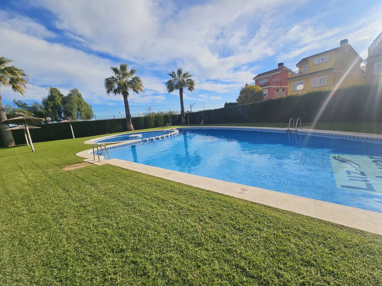 6 soveværelse Villa til salg i Moncada - € 450.000 (Ref: 9419001)