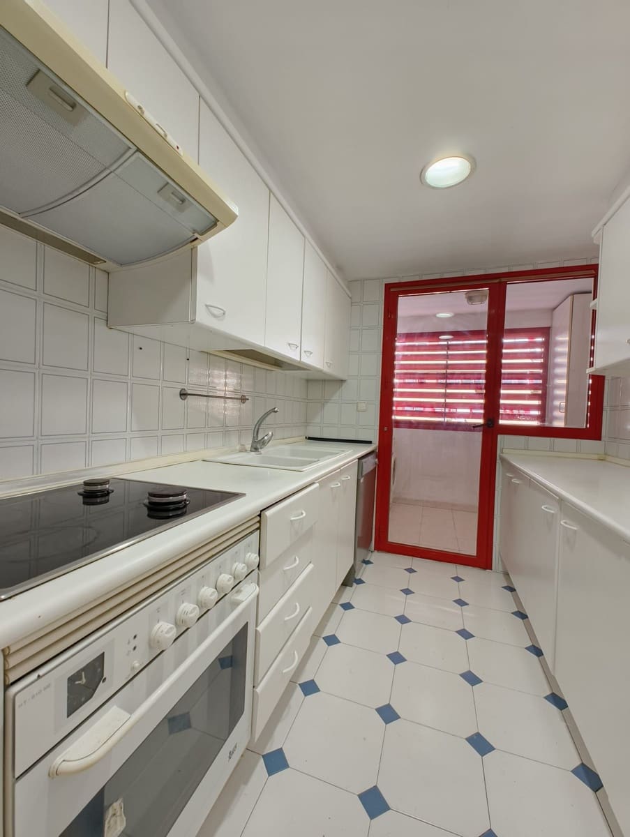 3 camera da letto Appartamento da affittare in Valencia citta - 1.600 € (Rif: 9419003)