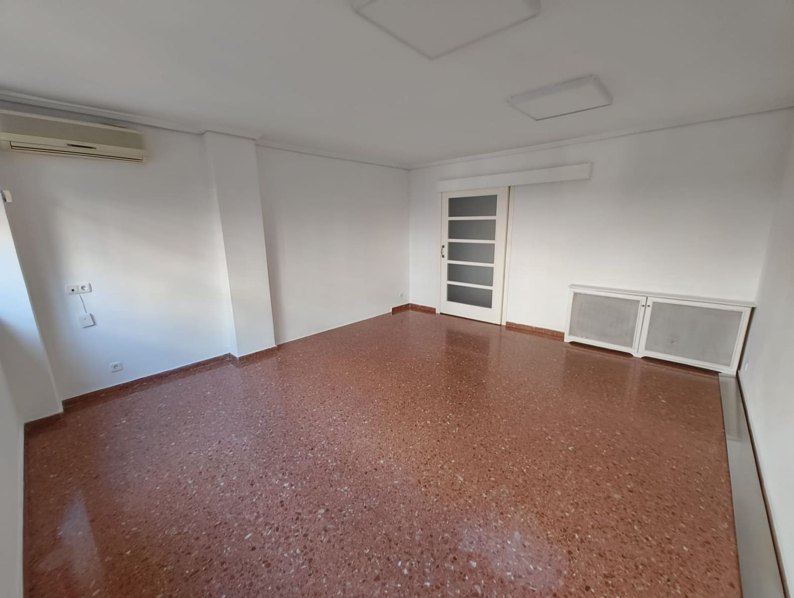 3 camera da letto Appartamento da affittare in Valencia citta - 1.600 € (Rif: 9419003)