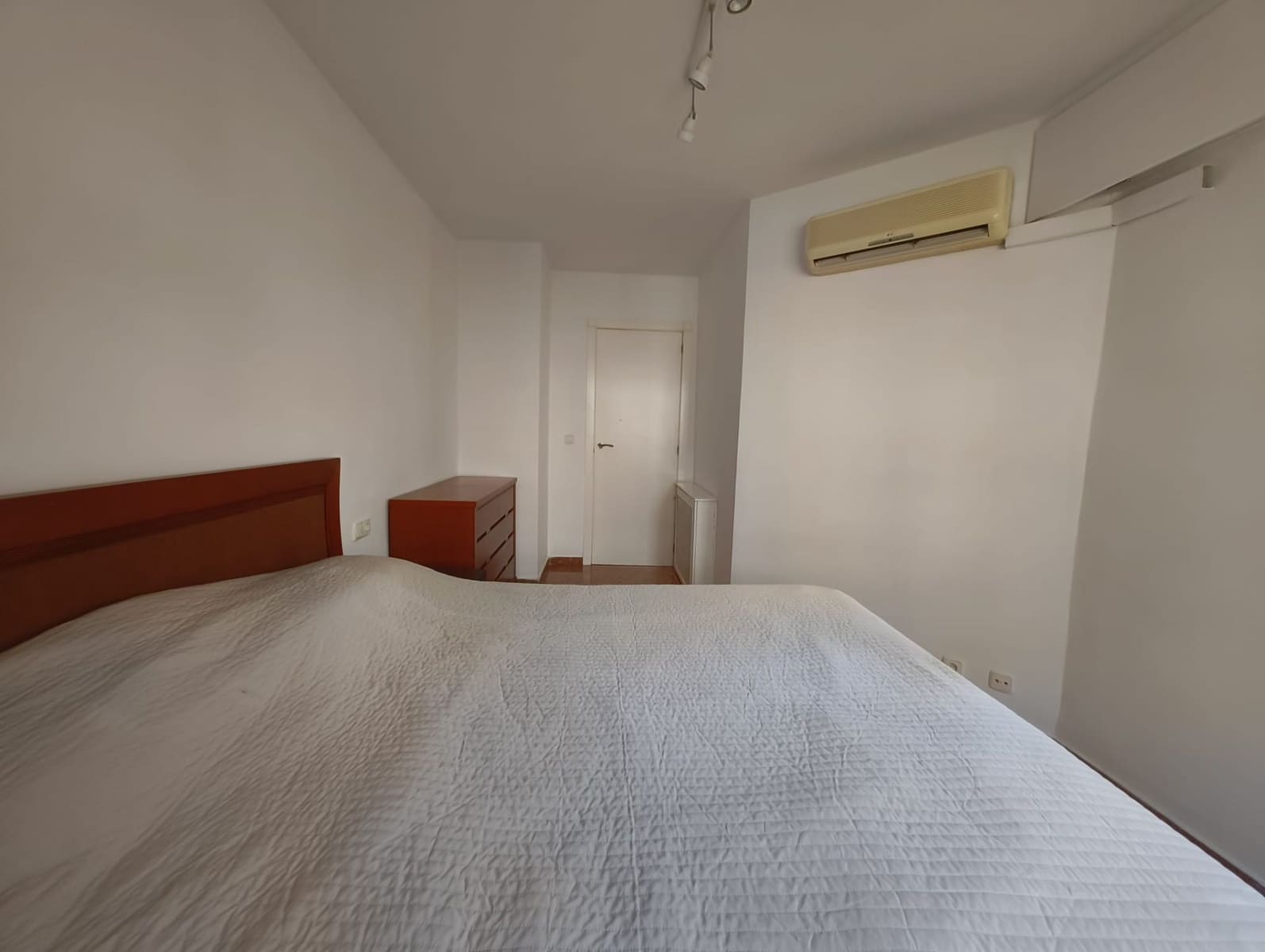 3 camera da letto Appartamento da affittare in Valencia citta - 1.600 € (Rif: 9419003)