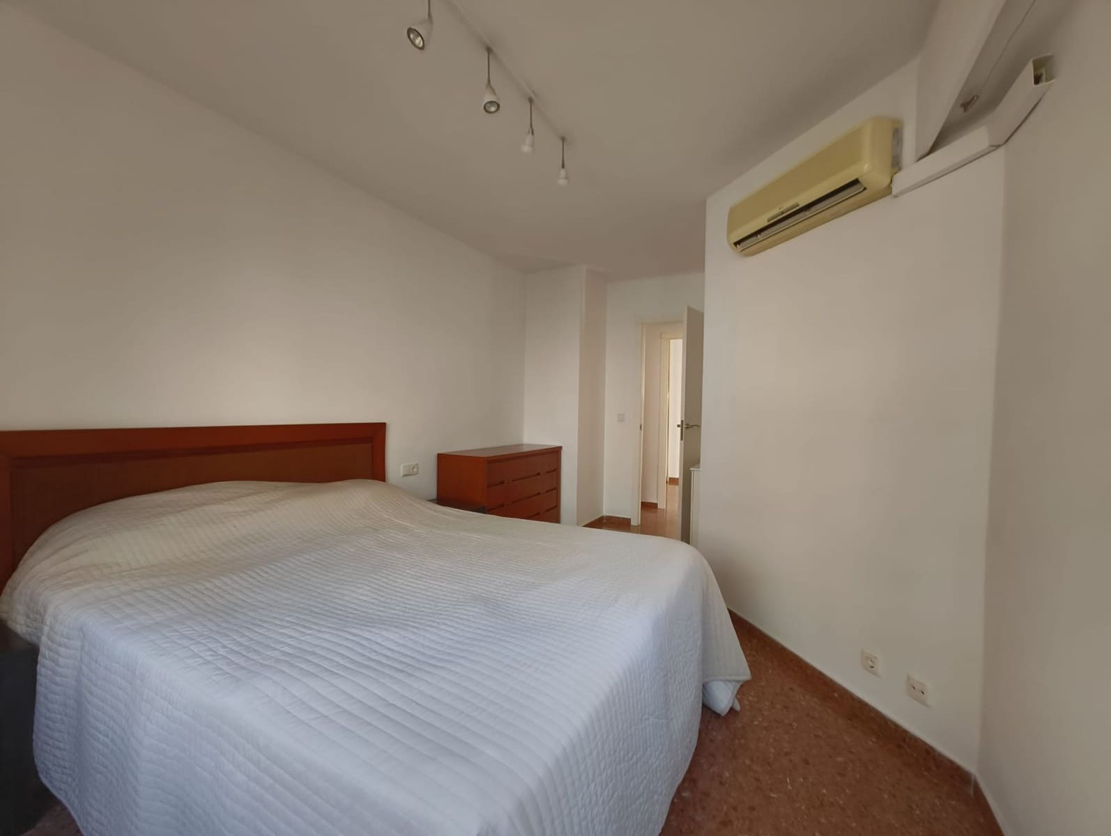 3 camera da letto Appartamento da affittare in Valencia citta - 1.600 € (Rif: 9419003)