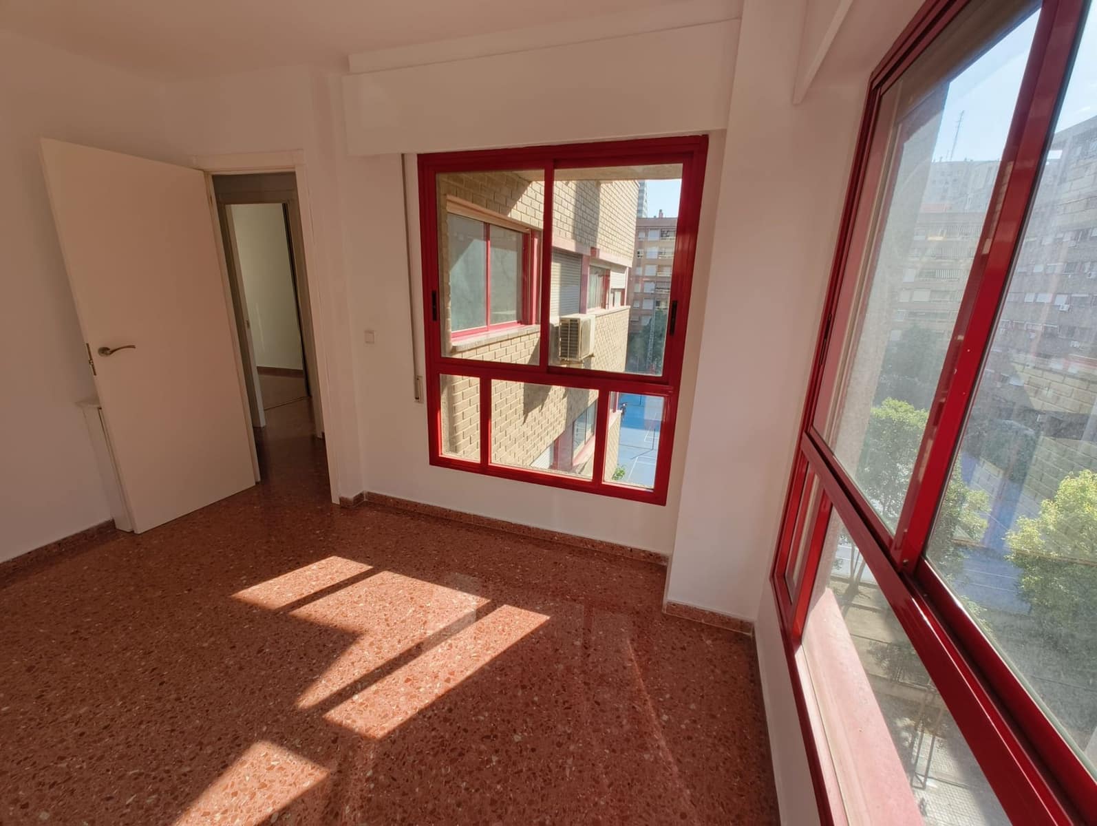 3 camera da letto Appartamento da affittare in Valencia citta - 1.600 € (Rif: 9419003)