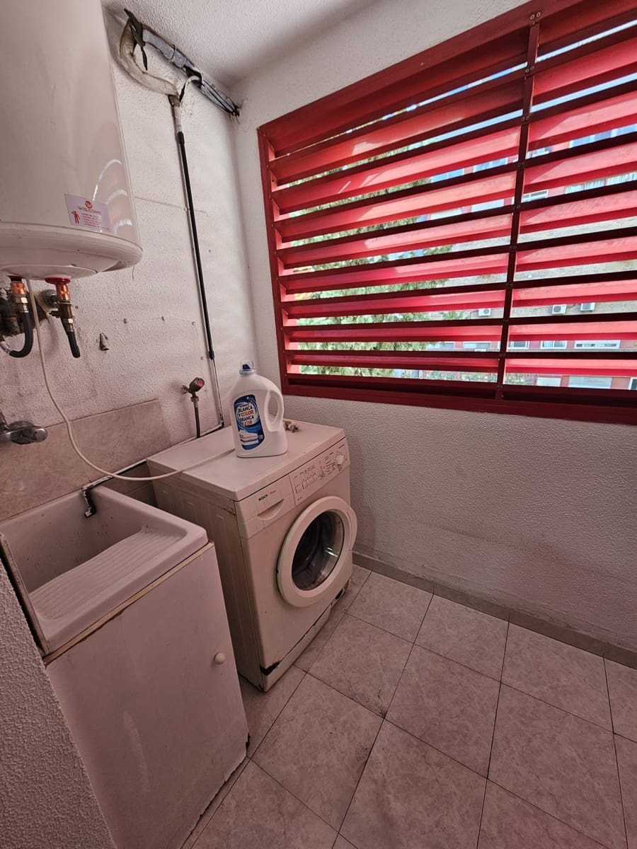 3 bedroom Flat for rent in Valencia city - € 1,500 (Ref: 9419003)