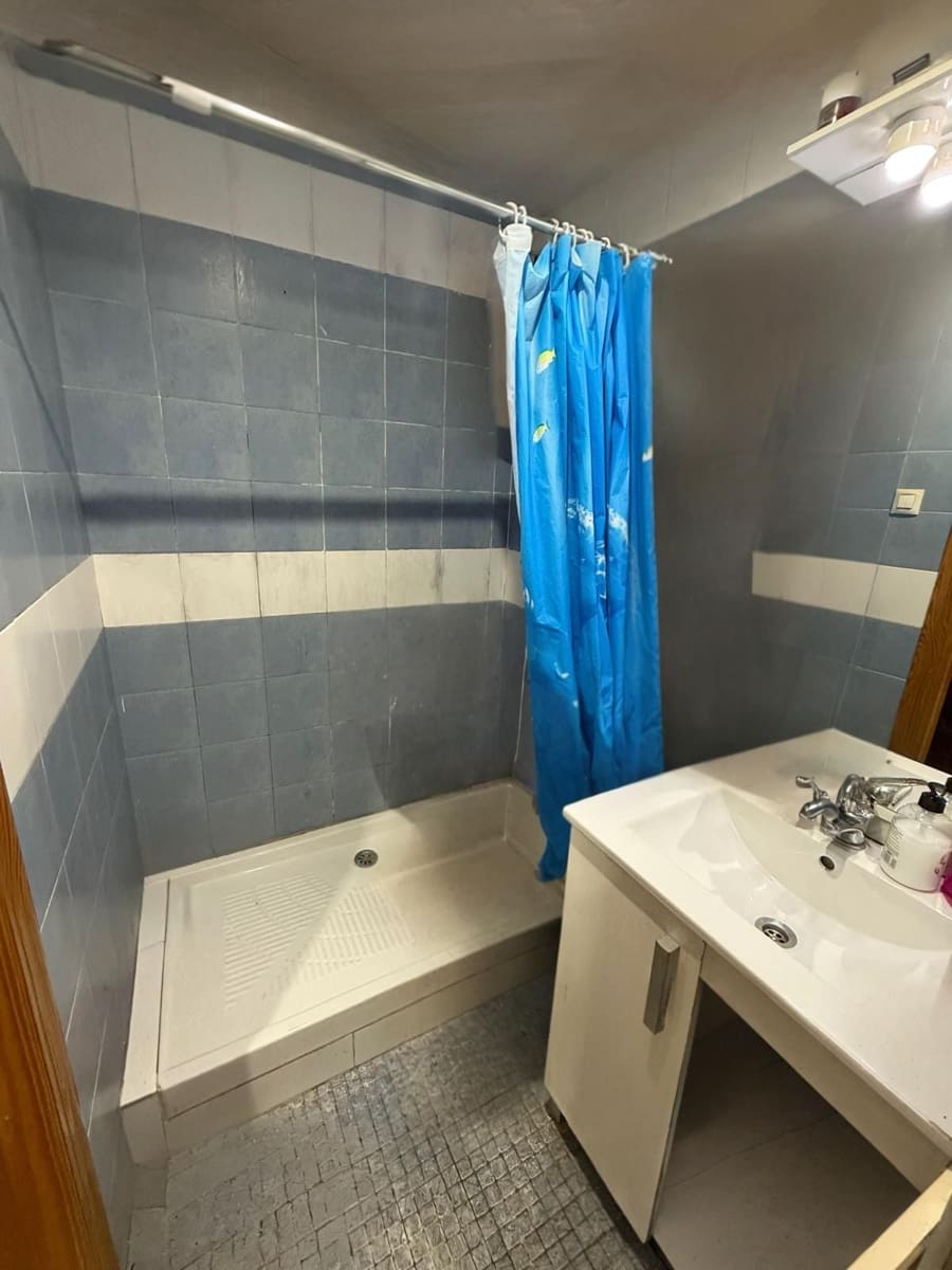 2 soveværelse Lejlighed til salg i Valencia by - € 120.000 (Ref: 9419004)