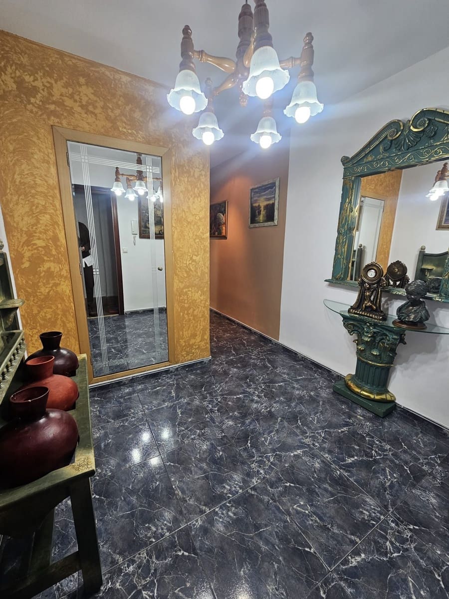 2 slaapkamer Flat te koop in Valencia stad - € 164.900 (Ref: 9426882)