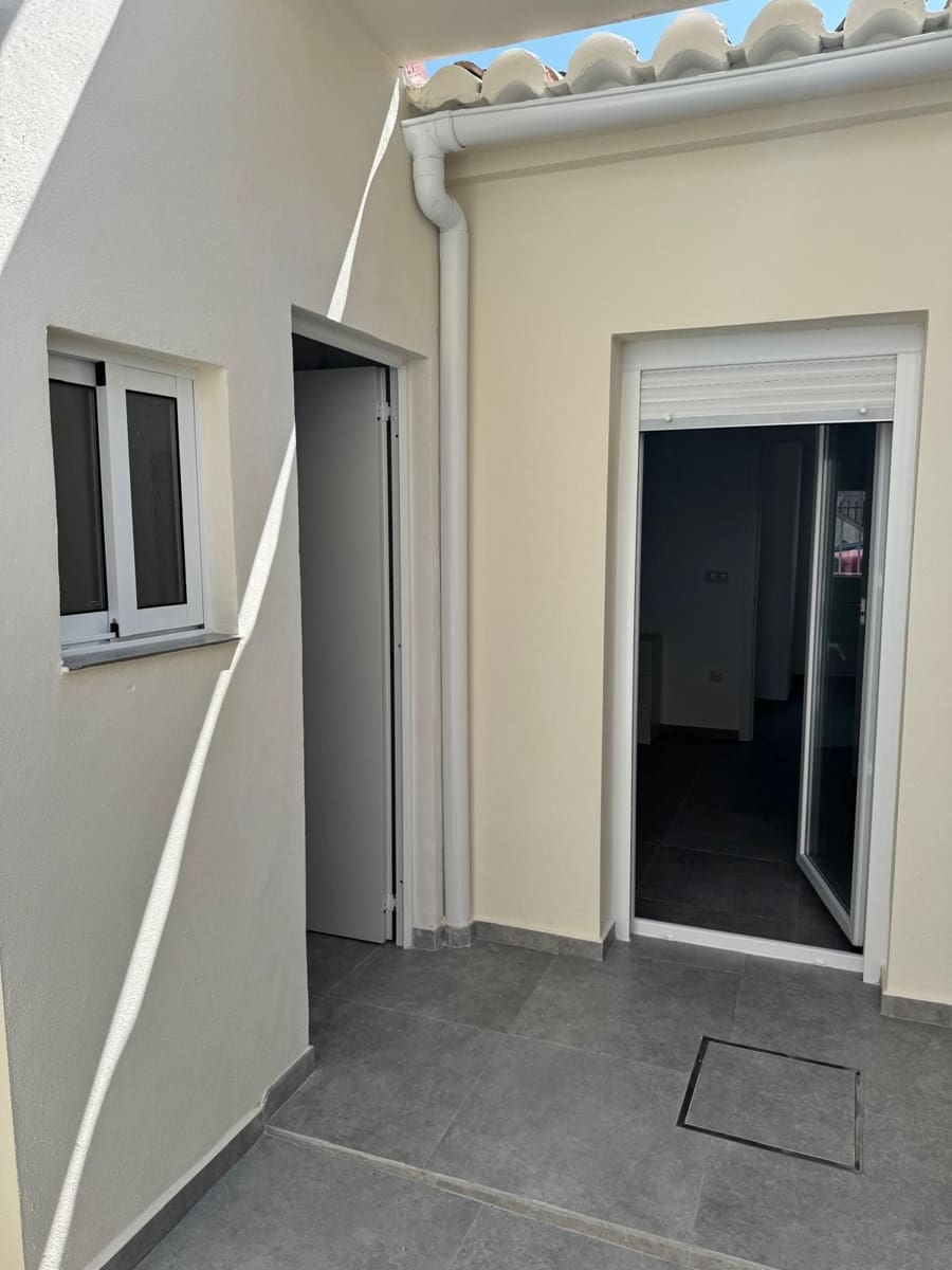 2 sovrum Villa till salu i Beniparrell - 215 000 € (Ref: 9430809)