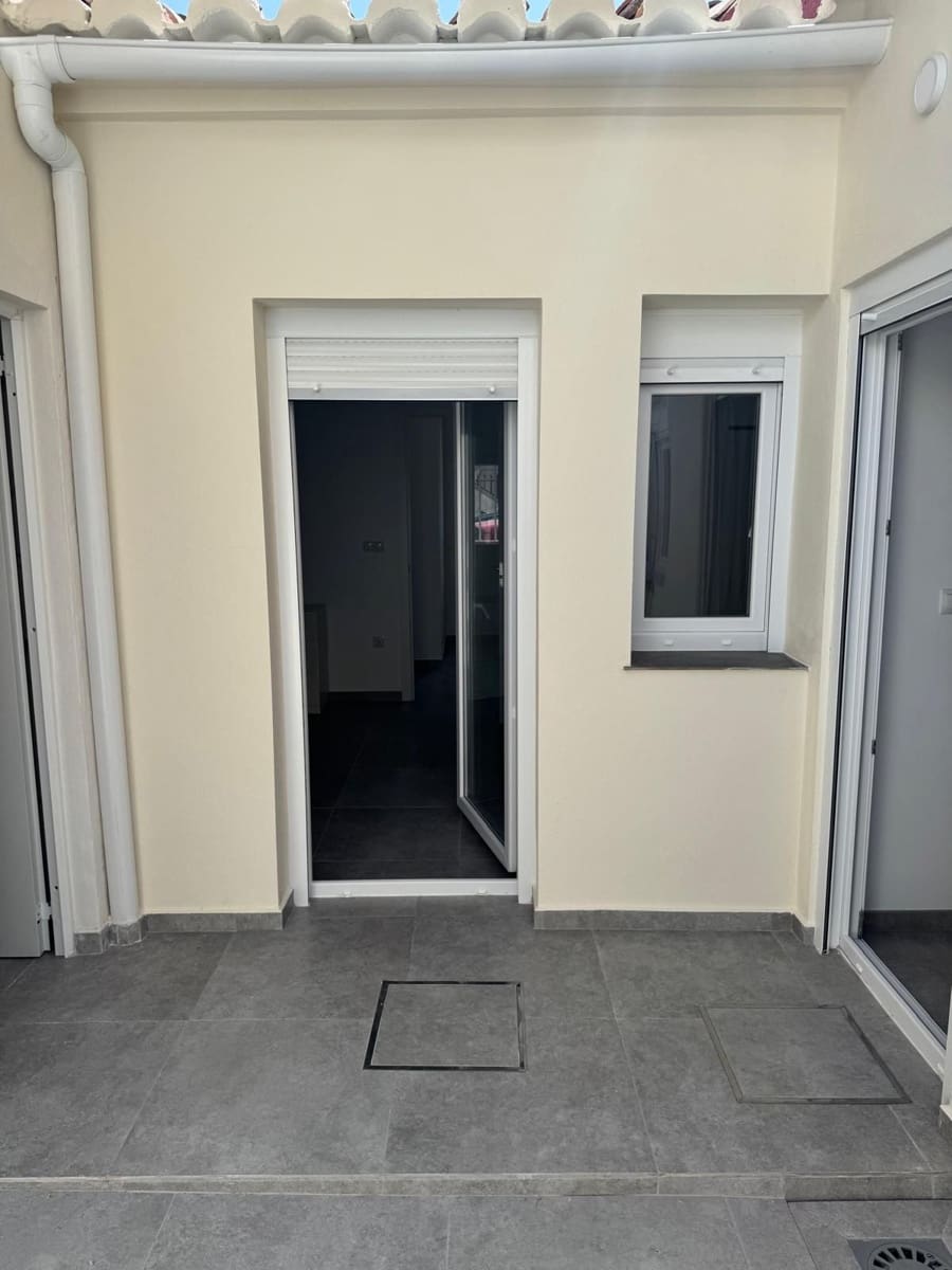 2 sovrum Villa till salu i Beniparrell - 215 000 € (Ref: 9430809)