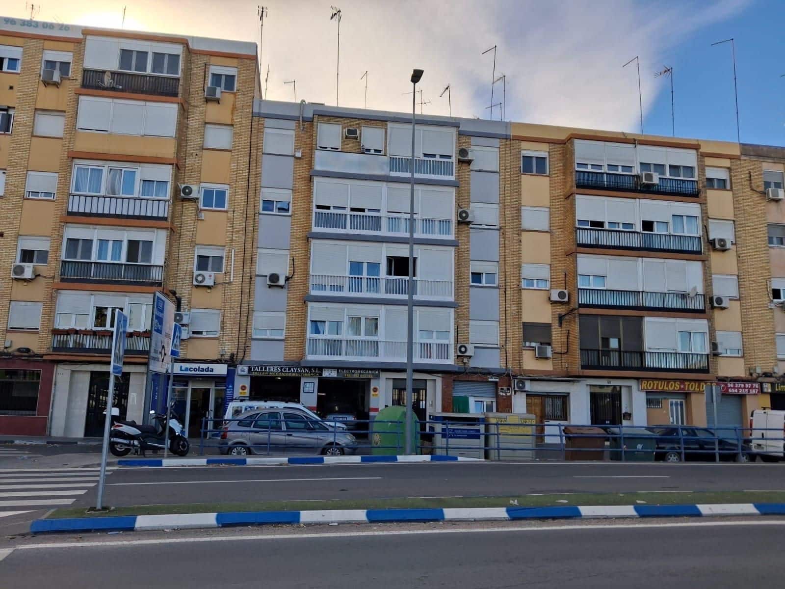 3 bedroom Flat for sale in Xirivella - € 160,000 (Ref: 9430810)