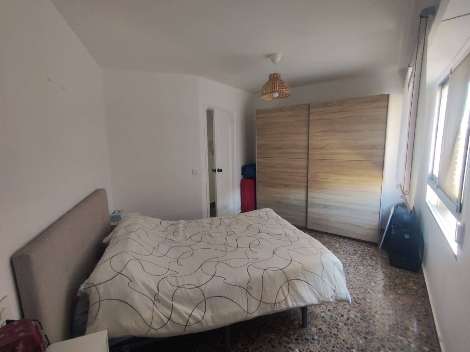3 slaapkamer Flat te huur in Valencia stad - € 1.200 (Ref: 9433060)