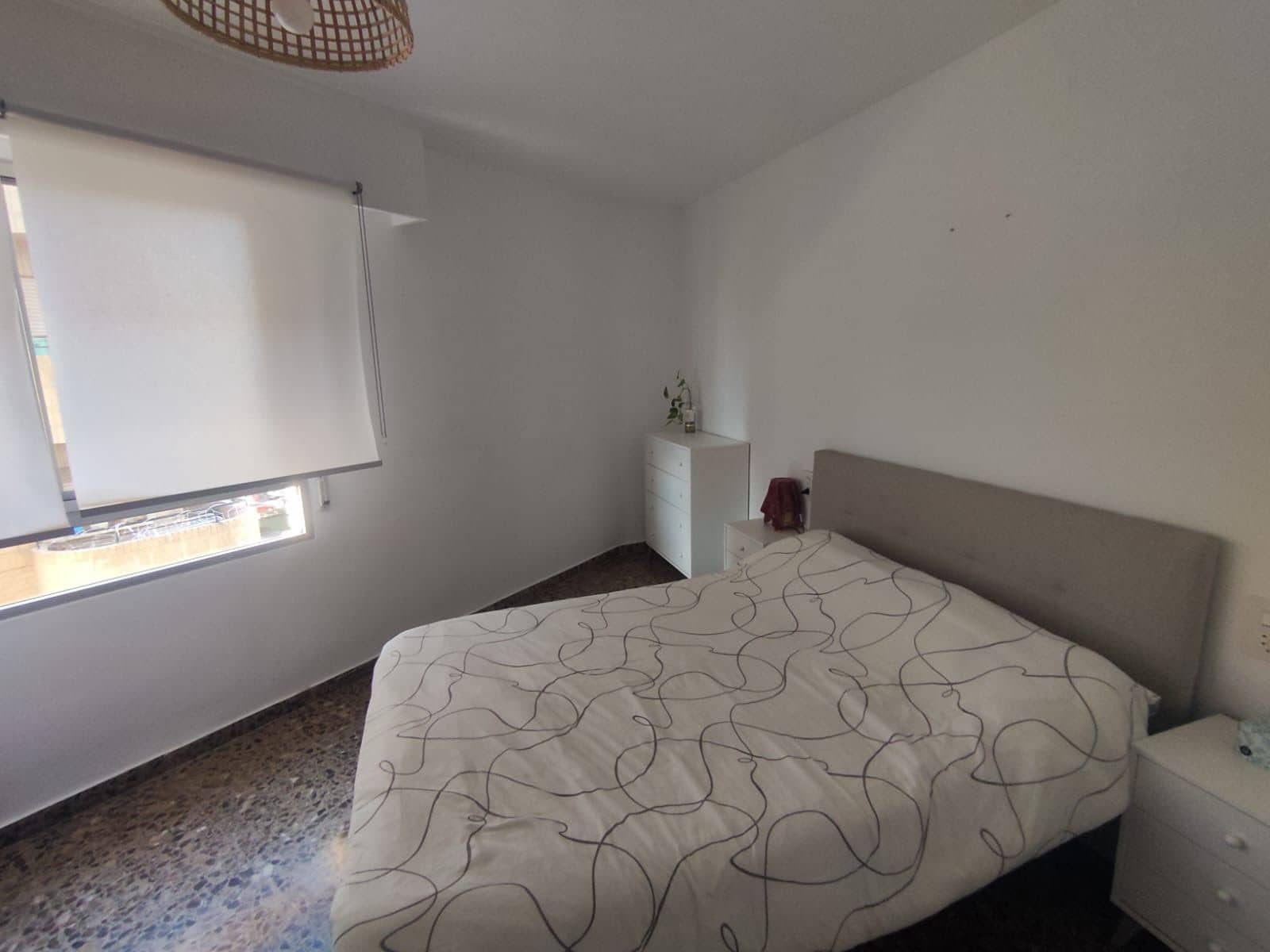3 slaapkamer Flat te huur in Valencia stad - € 1.200 (Ref: 9433060)