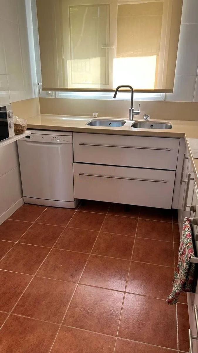 4 soveværelse Villa til salg i Godelleta med garage - € 279.000 (Ref: 9439486)