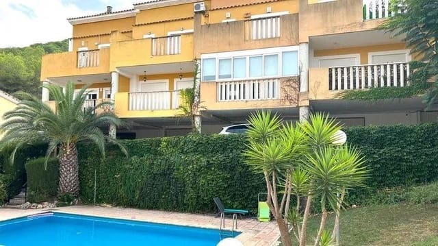 4 soveværelse Villa til salg i Godelleta med garage - € 279.000 (Ref: 9439486)