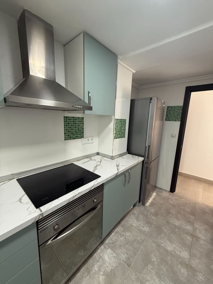 3 makuuhuone Asunto vuokrattavana paikassa Valencia kaupunki - 1 400 € (Ref: 9443054)