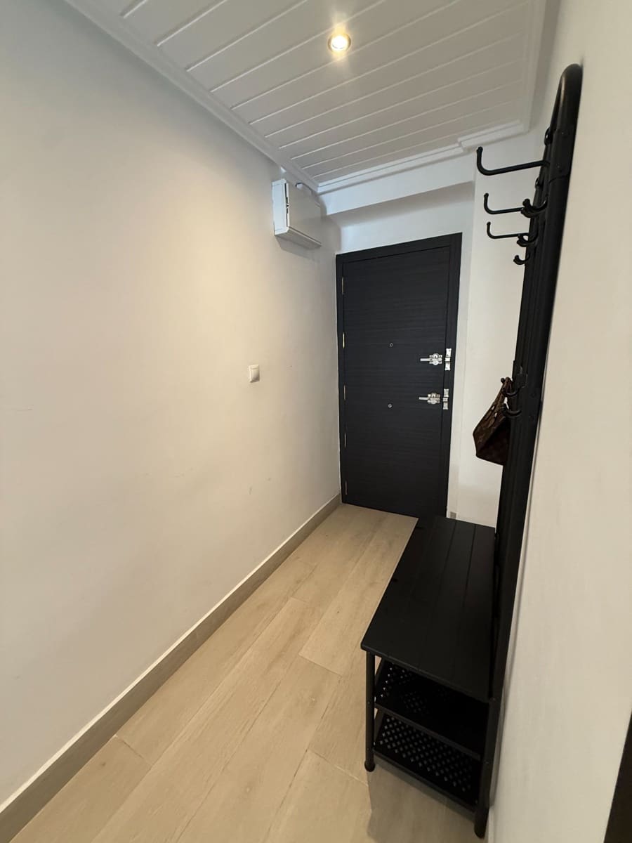 3 makuuhuone Asunto vuokrattavana paikassa Valencia kaupunki - 1 400 € (Ref: 9443054)