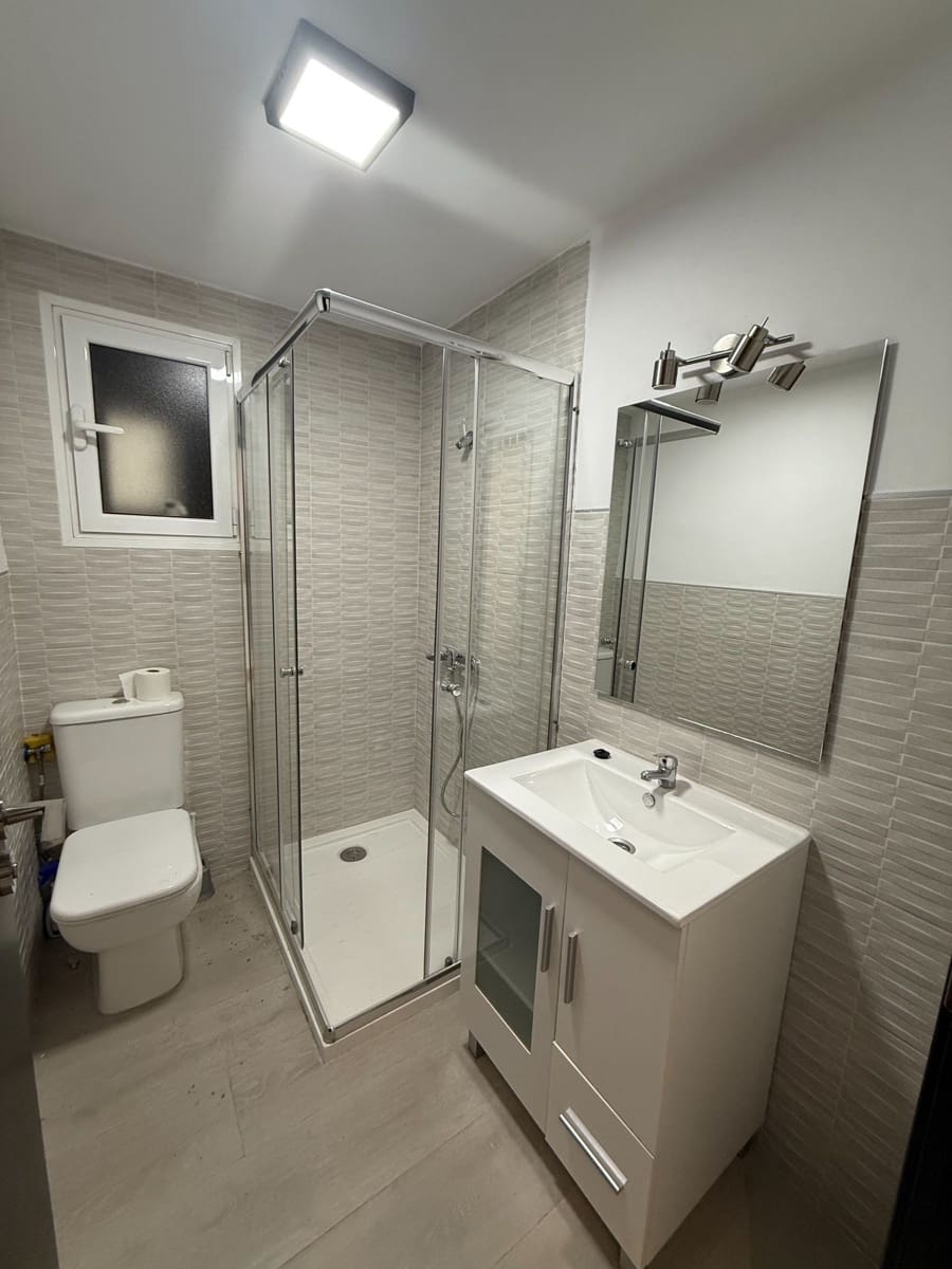 3 makuuhuone Asunto vuokrattavana paikassa Valencia kaupunki - 1 400 € (Ref: 9443054)