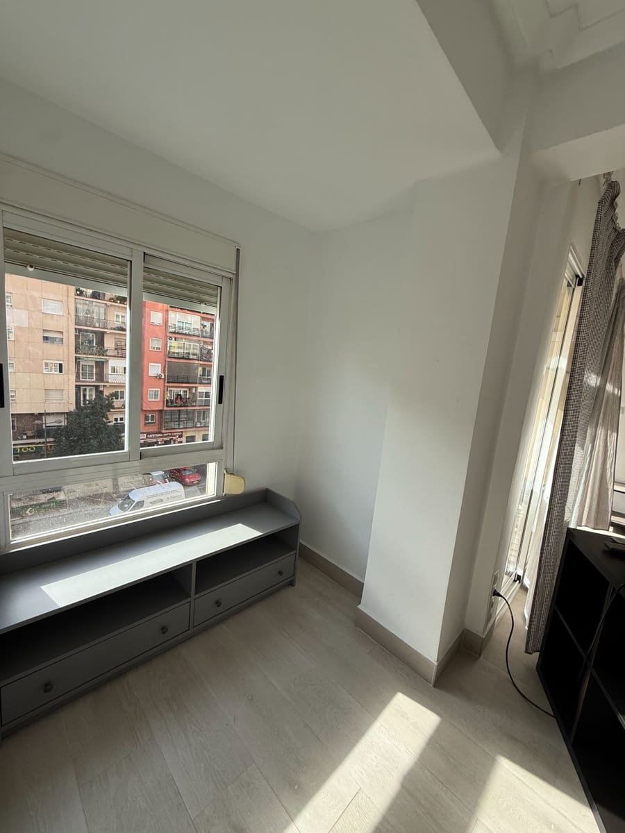 3 makuuhuone Asunto vuokrattavana paikassa Valencia kaupunki - 1 400 € (Ref: 9443054)