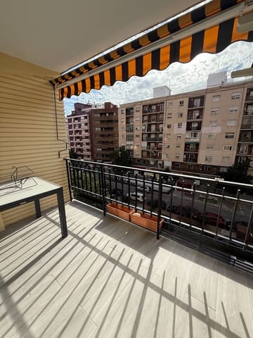 3 slaapkamer Flat te huur in En Corts, Valencia stad - € 1.400 (Ref: 9443054)