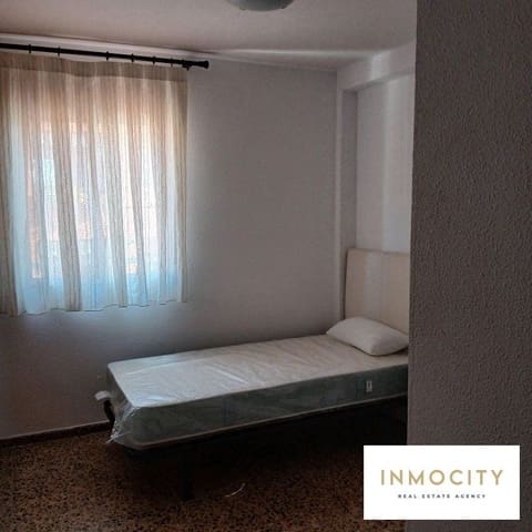 3 sypialnia Mieszkanie do wynajęcia w Cami Fondo, Miasto Walencja z garażem - 1 300 € (Ref: 9451796)