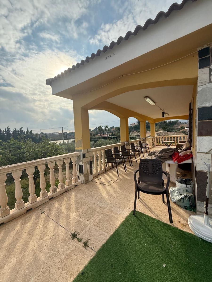 3 Zimmer Villa zu verkaufen in Montroy mit Pool - 170.000 € (Ref: 9452578)