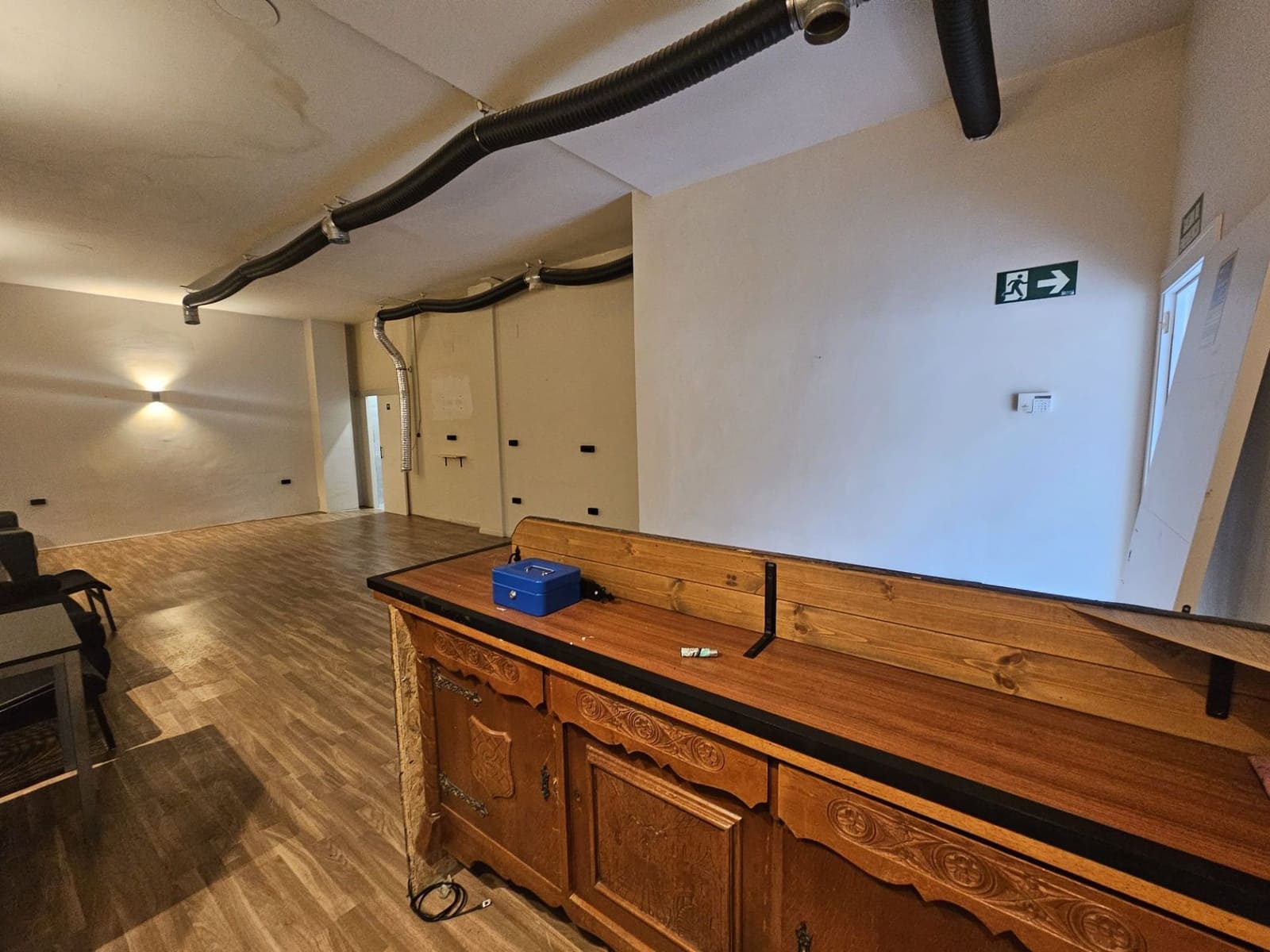 Comercial para venda em Valencia cidade - 148 000 € (Ref: 9455858)