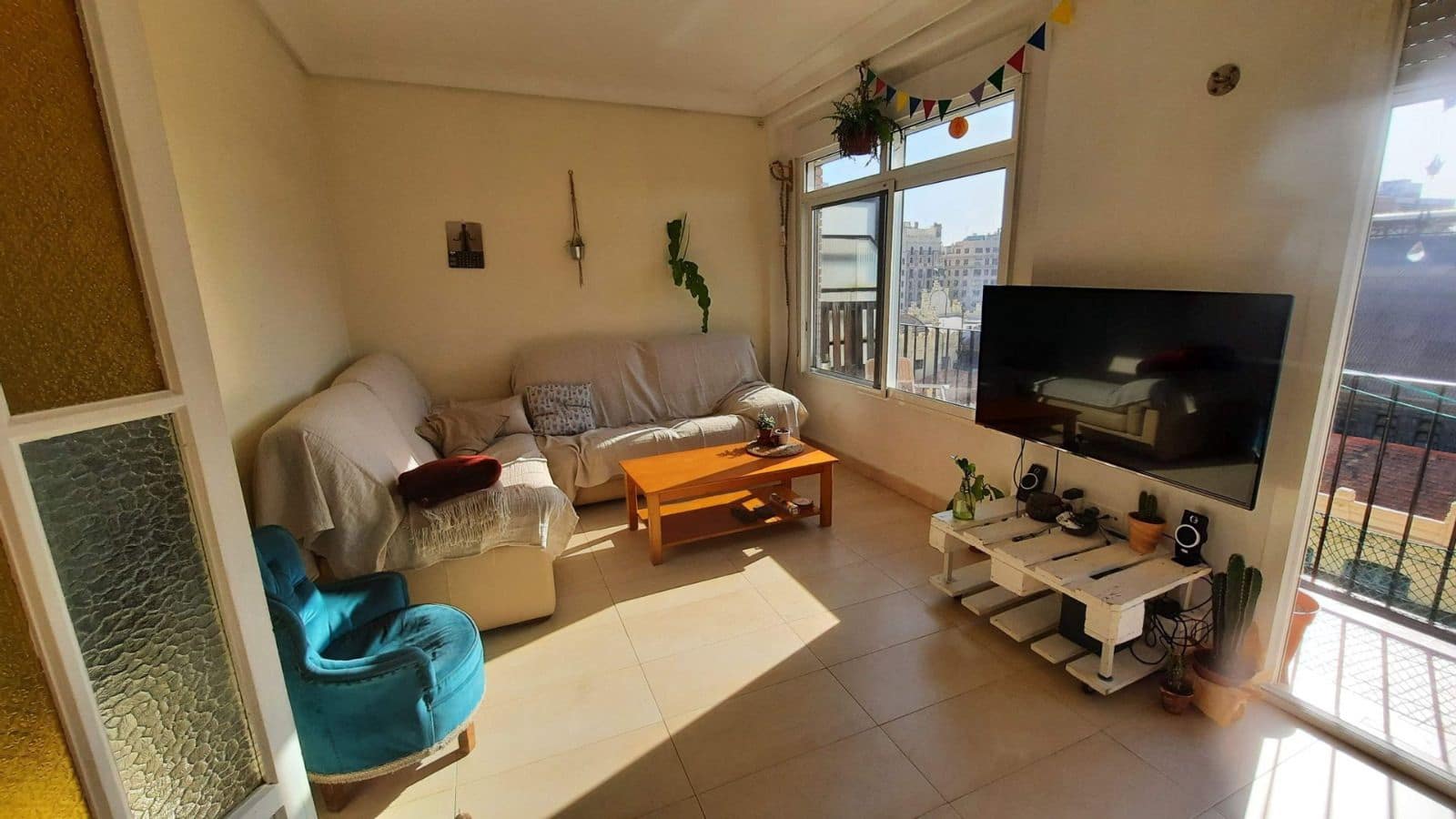 3 sovrum Lägenhet att hyra i Valencia stad - 1 650 € (Ref: 9461119)