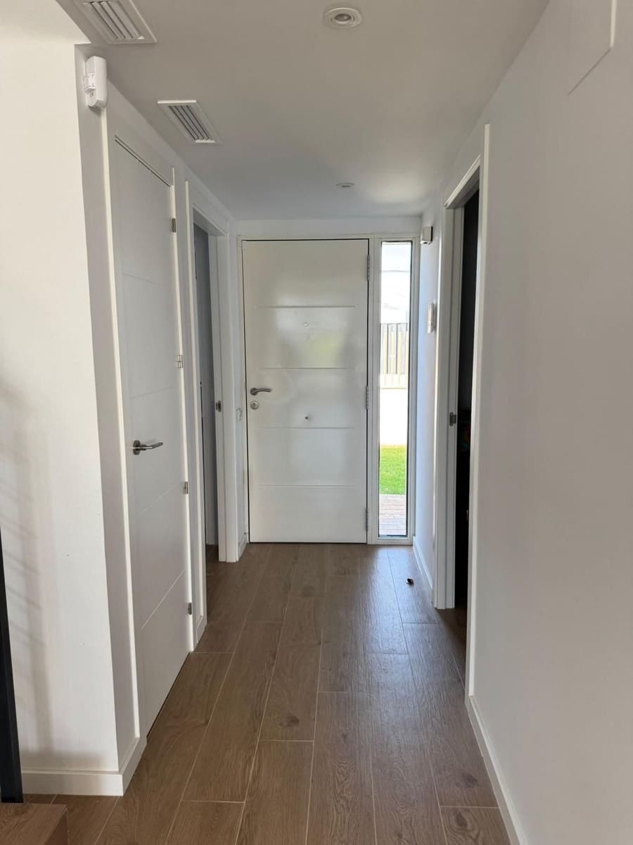 Chalet de 4 habitaciones en Bétera en venta - 650.000 € (Ref: 9461121)