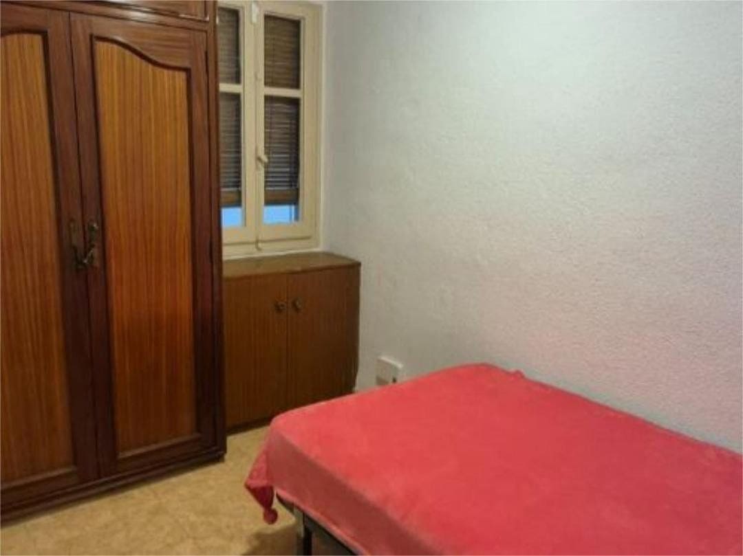 2 slaapkamer Flat te huur in Valencia stad - € 1.100 (Ref: 9465201)