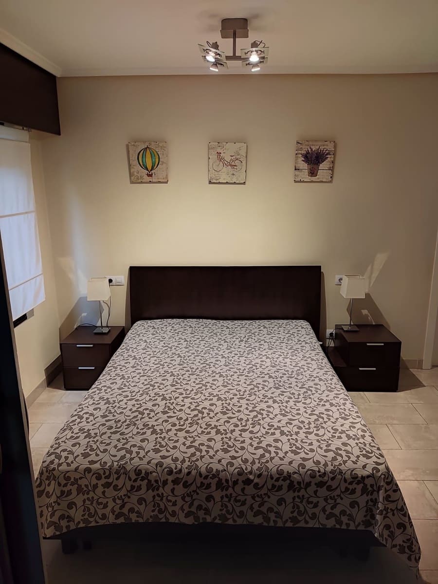 Piso de 2 habitaciones en València ciudad en alquiler con garaje - 1.400 € (Ref: 9465204)