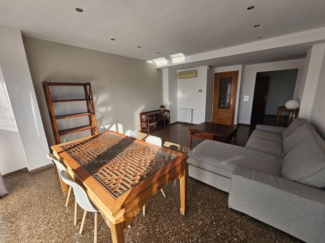 3 sovrum Lägenhet att hyra i Valencia stad - 1 100 € (Ref: 9470316)