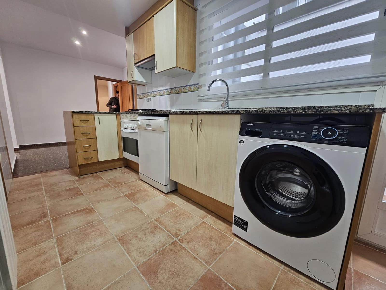 3 sovrum Lägenhet att hyra i Valencia stad - 1 100 € (Ref: 9470316)