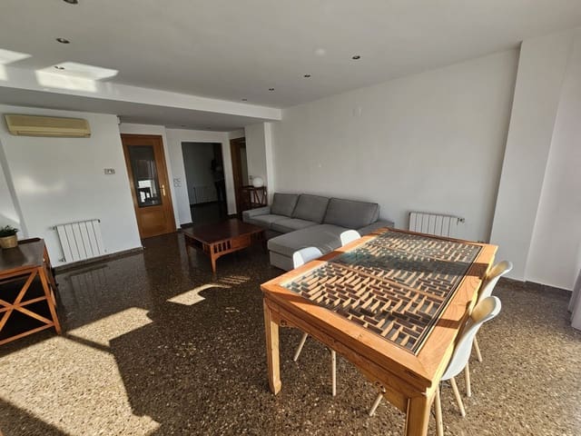 3 sovrum Lägenhet att hyra i Valencia stad - 1 100 € (Ref: 9470316)