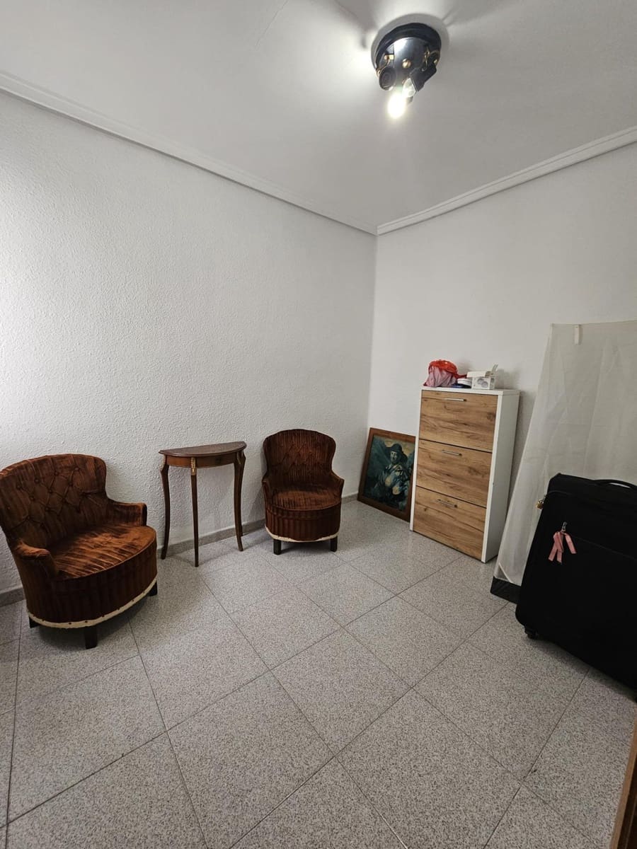 3 makuuhuone Asunto myytävänä paikassa Valencia kaupunki - 200 000 € (Ref: 9532116)