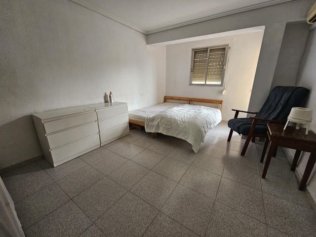 3 makuuhuone Asunto myytävänä paikassa El Pla del Remei, Valencia kaupunki - 200 000 € (Ref: 9532116)