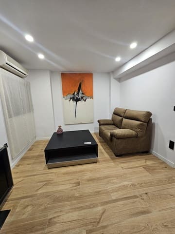 Piso de 2 habitaciones en Benicalap, València ciudad en alquiler - 1.080 € (Ref: 9532117)
