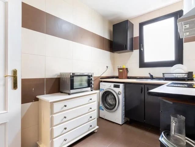 3 bedroom Flat for sale in La Gran Via, Valencia city - € 280,000 (Ref: 9532120)