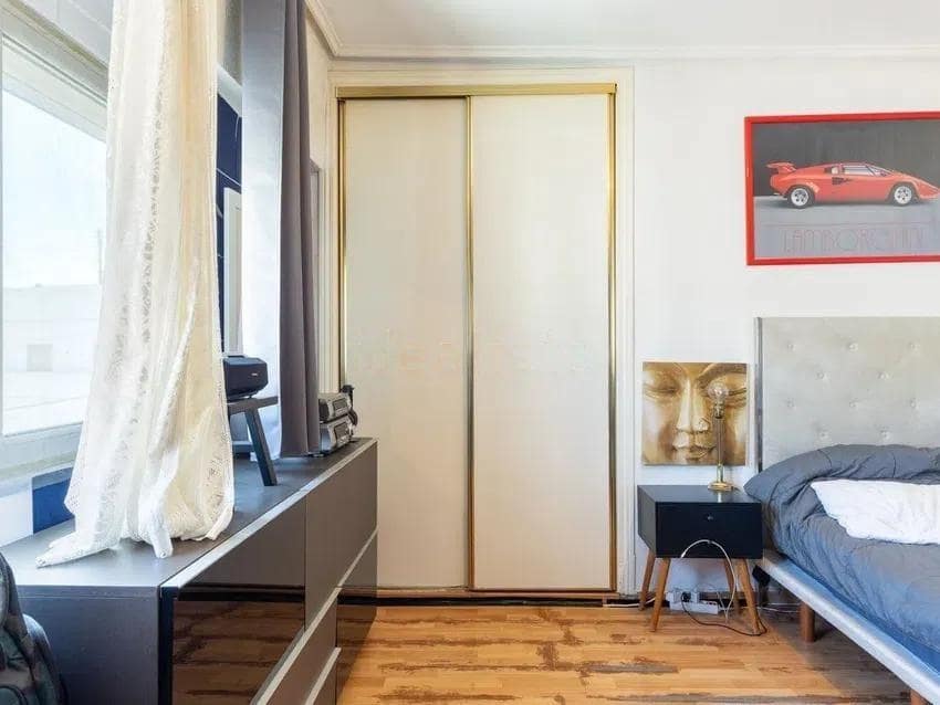 3 bedroom Flat for sale in Valencia city - € 280,000 (Ref: 9532120)