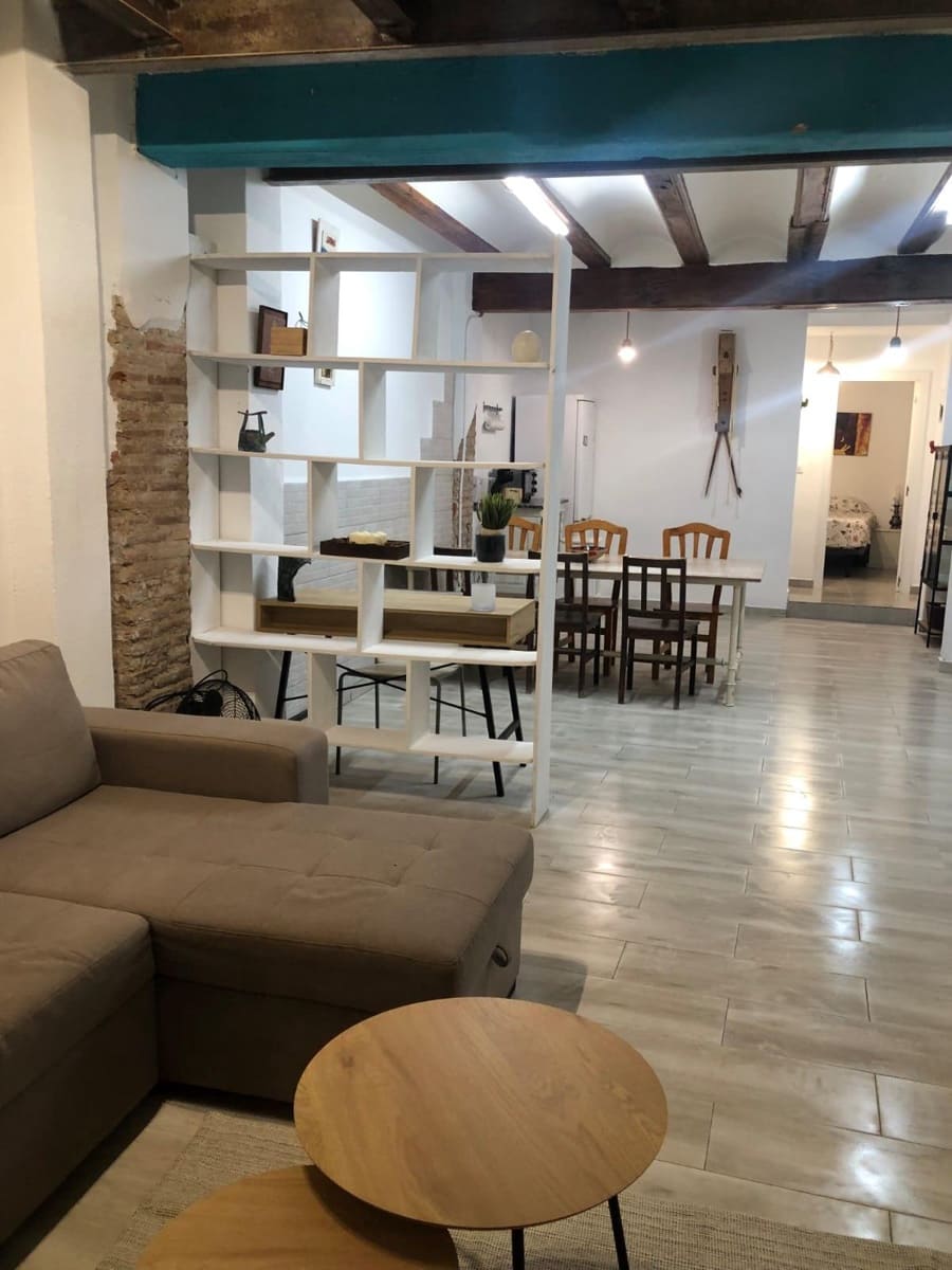 1 soverom Leilighet til leie i Valencia by - € 1 200 (Ref: 9532122)