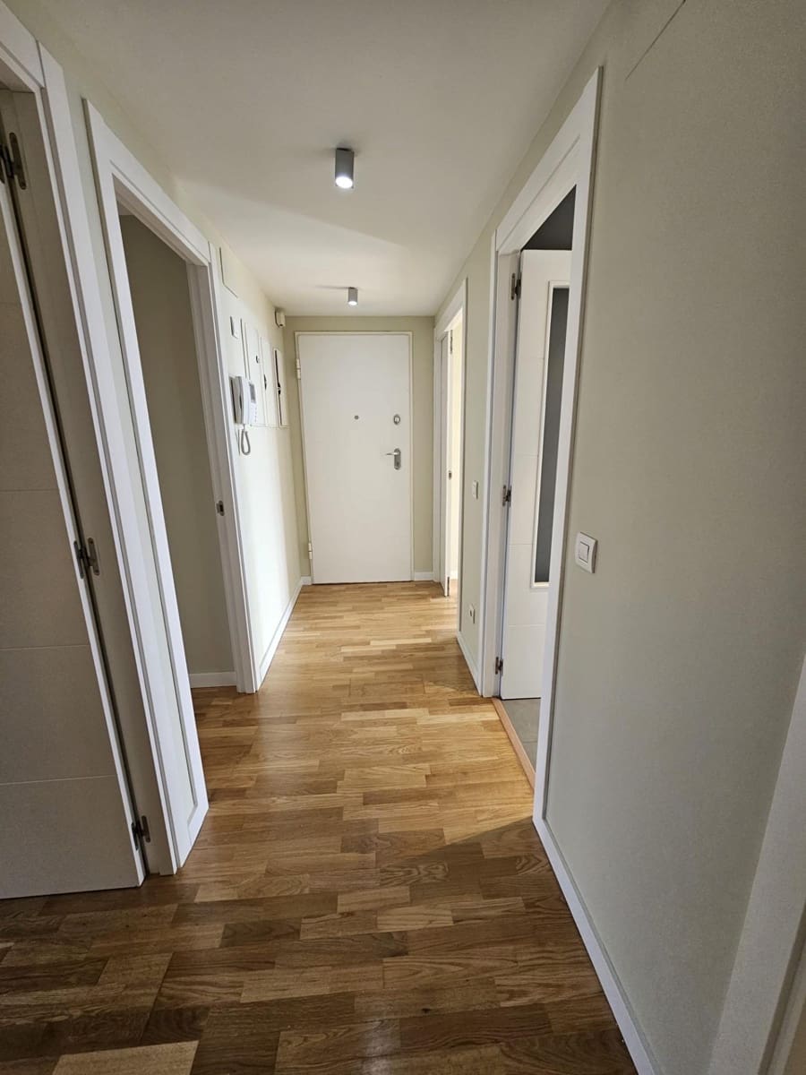 Appartement de 3 chambres à louer à Valence ville avec garage - 2 600 € (Ref: 9532125)